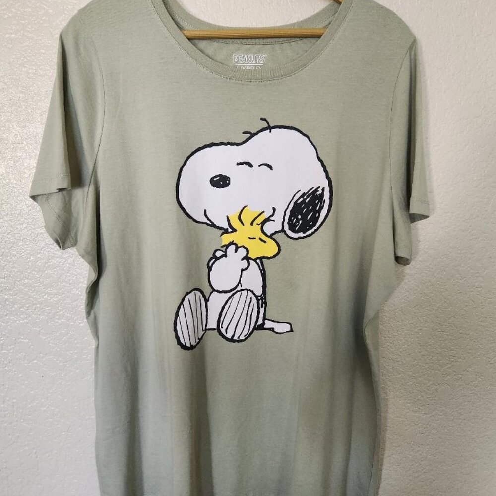 Peanuts Sage Green Snoopy Crewneck Tee Women's Size XL